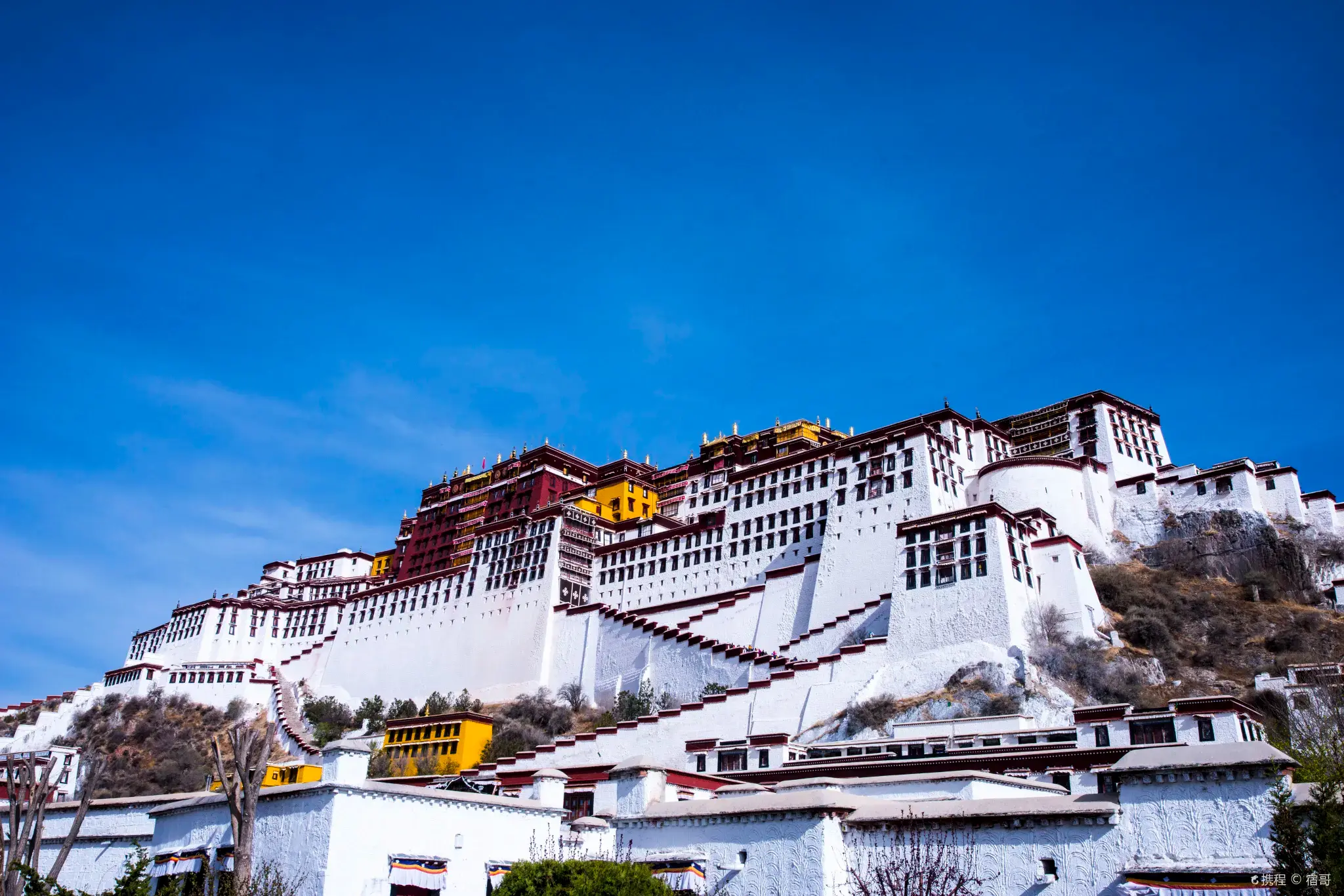 布达拉宫晴空视角